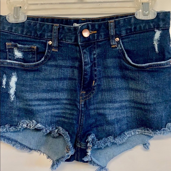 H&M Mid Rise Denim Shorts - Picture 4 of 7